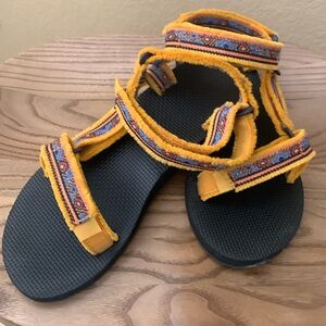 Teva Original Universal Maressa Sandals Size 6